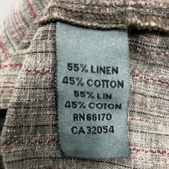 Stock LS Button Down Linen Shirt - Picture 4 of 4